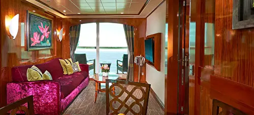 The Haven Courtyard Penthouse with Balcony