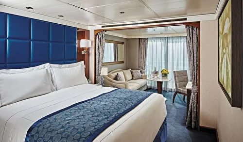 Deluxe Veranda Suite