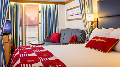 Deluxe Oceanview Stateroom with White Wall Verandah