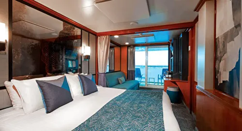 Aft-Facing Club Balcony Suite