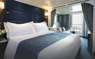 Deluxe Veranda Suite