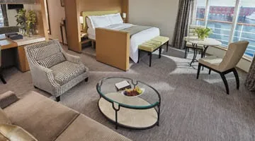 Seven Seas Suite FORWARD