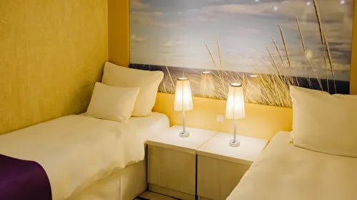 Inside Cabin (Aft - Deck 10)