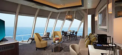 Deluxe Owner’s Suite