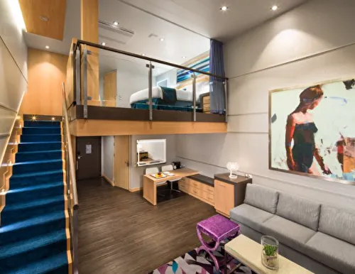 Crown Loft Suite