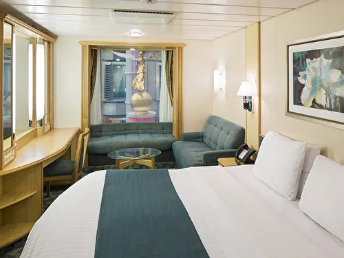 Connecting Promenade Interior