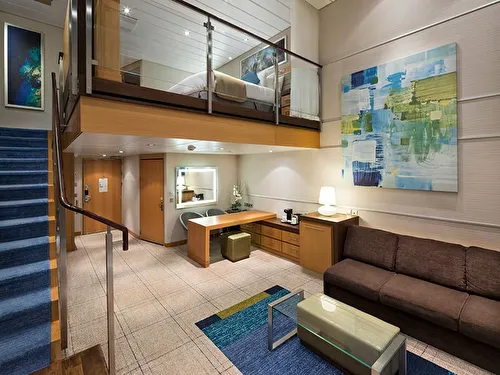 Crown Loft Suite with Balcony