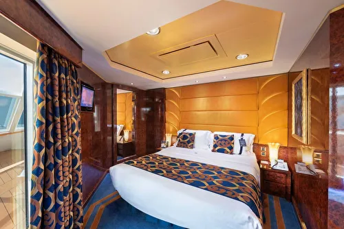 MSC YACHT CLUB EXECUTIVE AND FAMILY SUITE WITH BALCONY