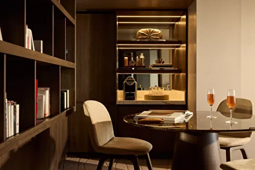 Cove Residence with Whirlpool