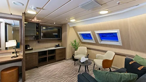 Expedition Suite
