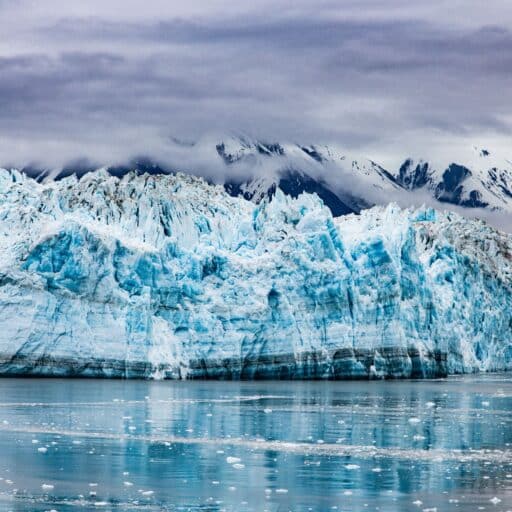 Cruise Hubbard Glacier